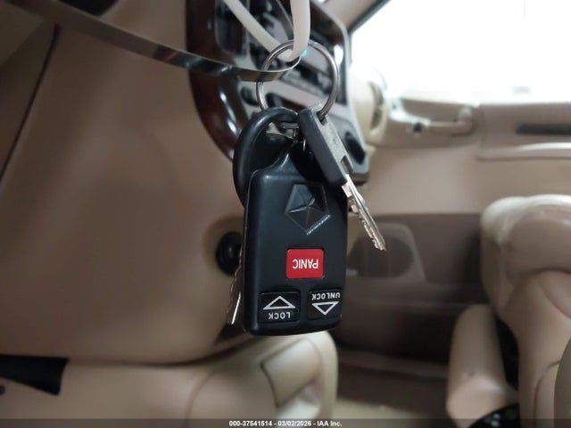 1998 CHRYSLER TOWN & COUNTRY 1C4GP64L3WB675534 Photo 10