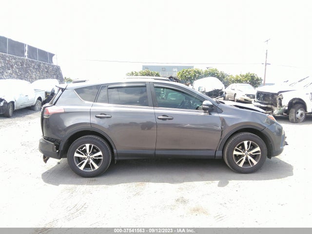 Toyota Rav4 Xle 2017 JTMWFREV9HJ129104 Image 12
