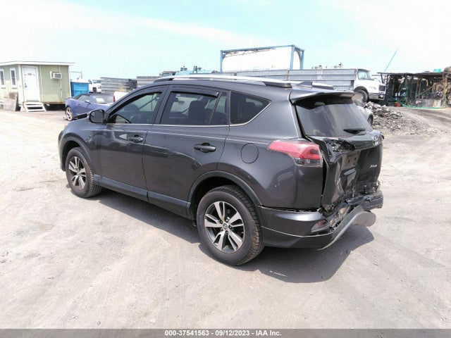 Toyota Rav4 Xle 2017 JTMWFREV9HJ129104 Image 3