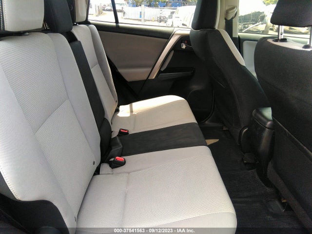 Toyota Rav4 Xle 2017 JTMWFREV9HJ129104 Image 8