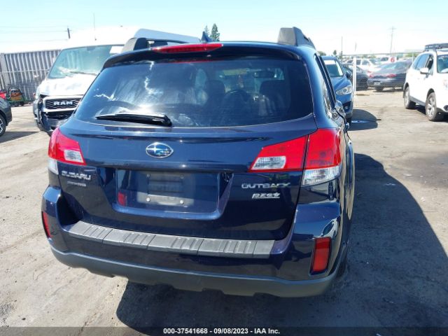 4S4BRBDC8E3230322 Subaru Outback 2.5i Premium