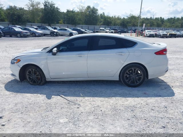 3FA6P0HD7JR161370 Ford FUSION SE