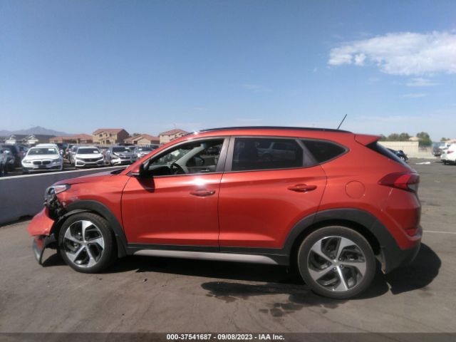 KM8J33A24HU558981 Hyundai Tucson Value