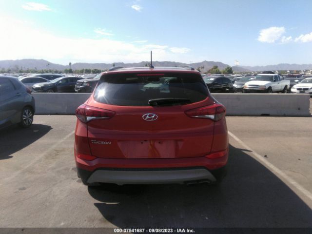KM8J33A24HU558981 Hyundai Tucson Value