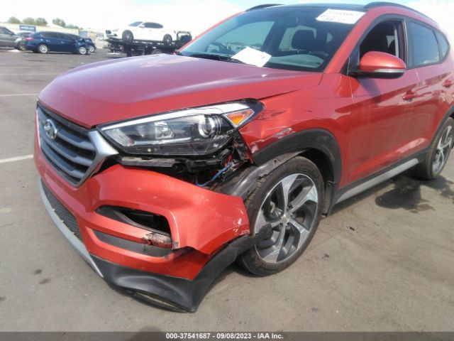 KM8J33A24HU558981 Hyundai Tucson Value