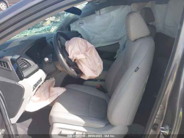 5FNRL6H9XKB102950 Honda Odyssey Elite