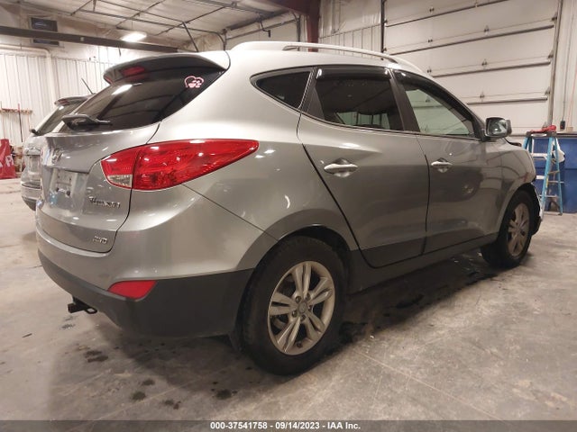 2011 HYUNDAI TUCSON GLS VIN: KM8JUCACXBU191565