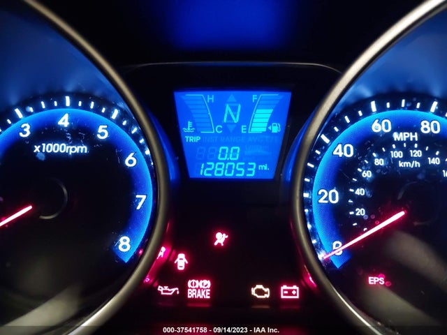 2011 HYUNDAI TUCSON GLS VIN: KM8JUCACXBU191565