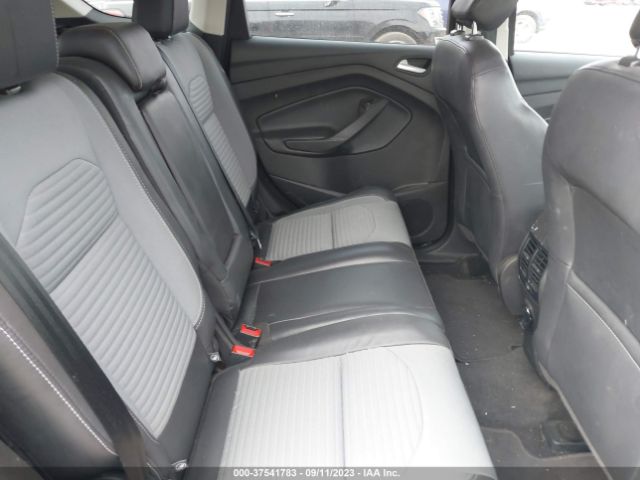 1FMCU9GD0JUC23000 Ford ESCAPE SE