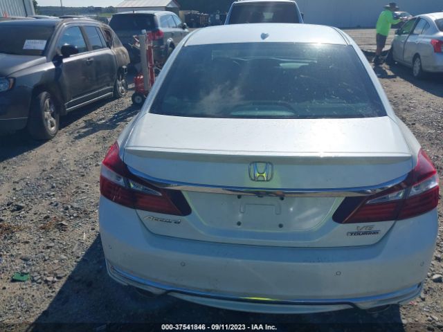 1HGCR3F91GA017034 Honda Accord Sedan Touring