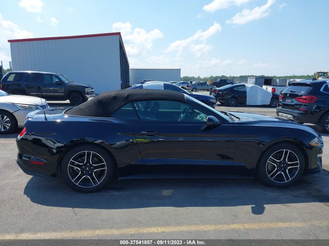 Ford Mustang Ecoboost 2018 1FATP8UH2J5166490 Image 13