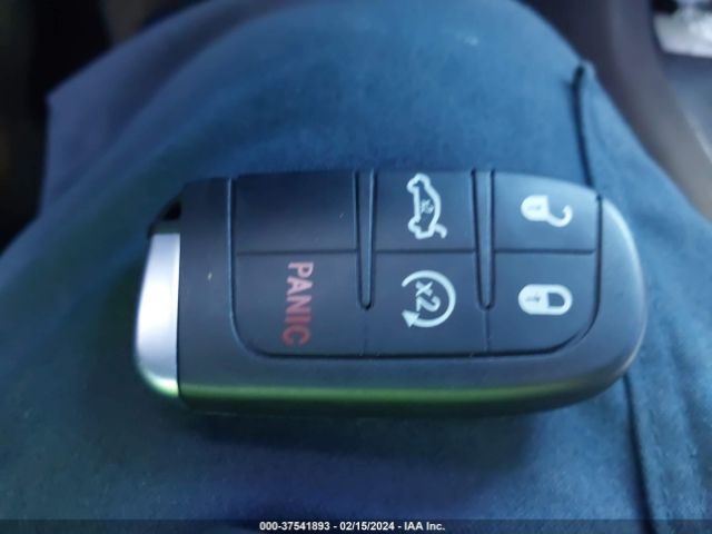 2C3CDXJG0GH282009 Dodge Charger Sxt