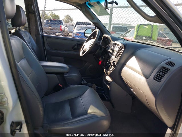 2002 FORD ESCAPE XLT VIN: 1FMYU04182KD33401