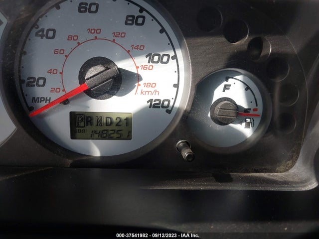 2002 FORD ESCAPE XLT VIN: 1FMYU04182KD33401