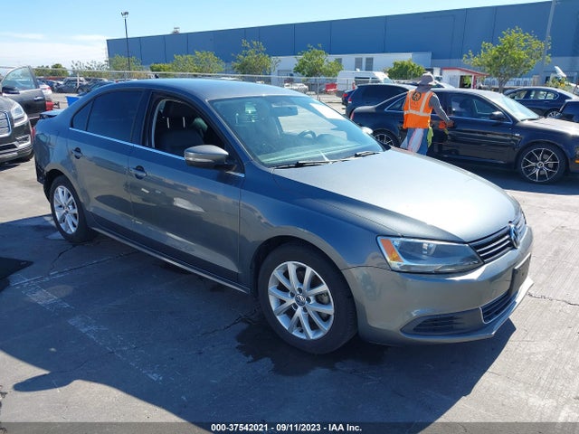 2013 VOLKSWAGEN JETTA SEDAN SE W/CONVENIENCE VIN: 3VWDP7AJ8DM278965