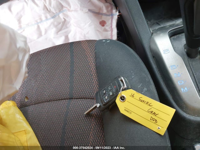 Chevrolet SONIC LT 2016 1G1JC5SG6G4172077 Image 11