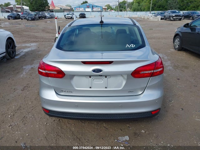 Chevrolet SONIC LT 2016 1G1JC5SG6G4172077 Image 16