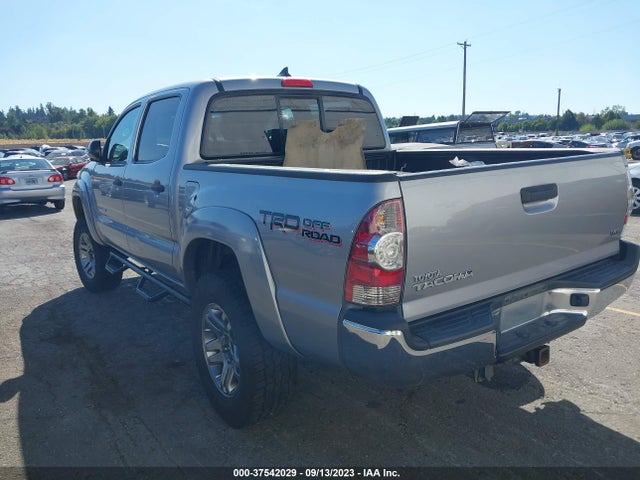 Toyota TACOMA 2015 3TMLU4EN1FM164845 Image 3