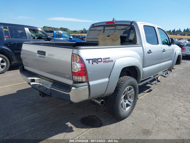 Toyota TACOMA 2015 3TMLU4EN1FM164845 Image 4