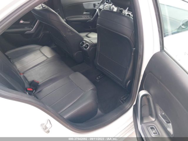 WDD3G4EBXKW024029 Mercedes-Benz A-class A 220