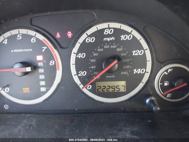2002 HONDA CR-V LX VIN: JHLRD68552C011899