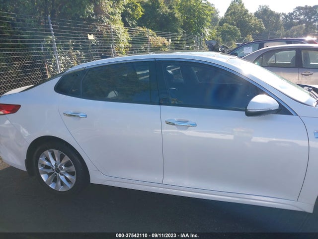 2016 KIA OPTIMA EX VIN: 5XXGU4L34GG094893