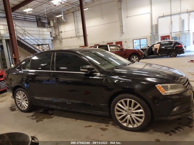 3VWD17AJ4FM351284 Volkswagen Jetta Sedan 1.8t Se