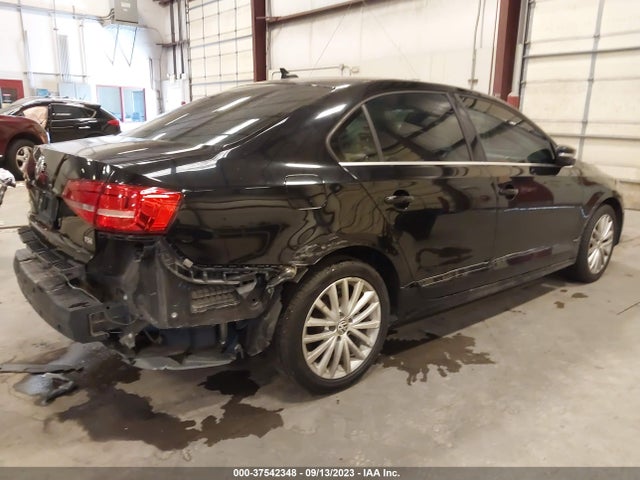 3VWD17AJ4FM351284 Volkswagen Jetta Sedan 1.8t Se