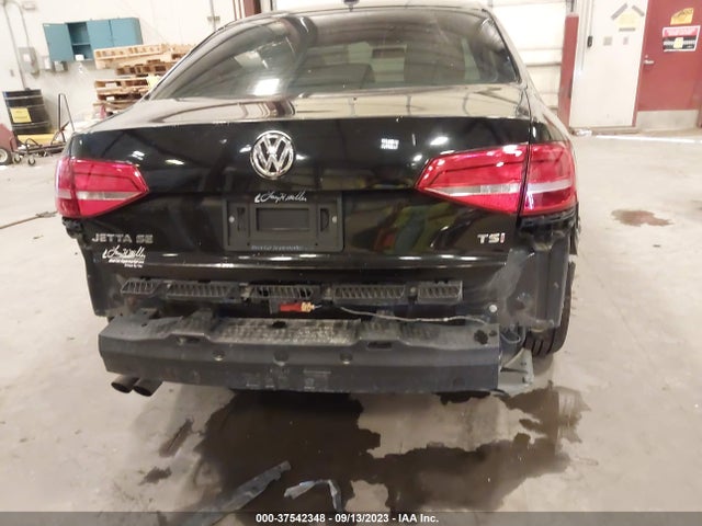 3VWD17AJ4FM351284 Volkswagen Jetta Sedan 1.8t Se