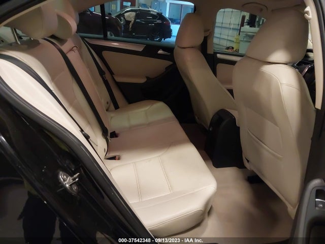 3VWD17AJ4FM351284 Volkswagen Jetta Sedan 1.8t Se