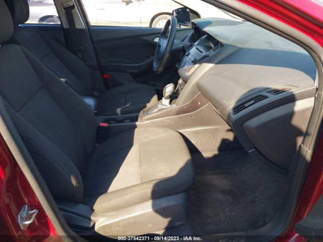 1FADP3F22FL226349 Ford FOCUS SE