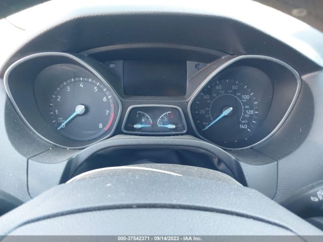1FADP3F22FL226349 Ford FOCUS SE