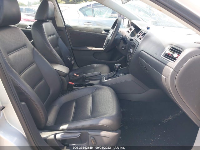 3VWD17AJ3EM363005 Volkswagen Jetta Sedan Se