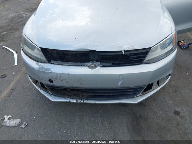 3VWD17AJ3EM363005 Volkswagen Jetta Sedan Se