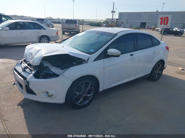 Ford FOCUS SE 2014 1FADP3F21EL368464 Image 2