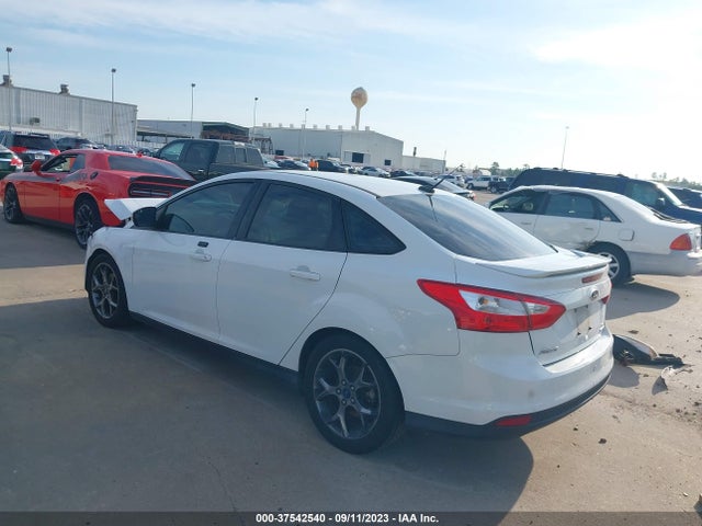 Ford FOCUS SE 2014 1FADP3F21EL368464 Image 3