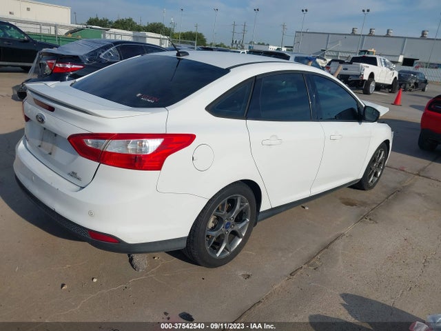 Ford FOCUS SE 2014 1FADP3F21EL368464 Image 4