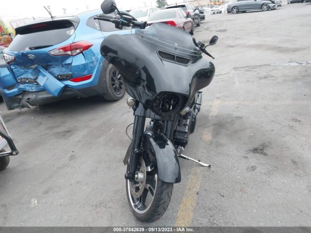 2016 HARLEY-DAVIDSON FLHX 1HD1KBM32GB662870 Photo 4