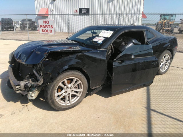 Chevrolet CAMARO LS 2015 2G1FB1E39F9140701 Image 2