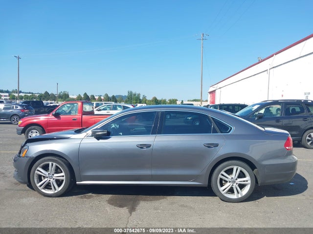 1VWBV7A39FC041405 Volkswagen Passat 2.0l Tdi Se W/sunroof