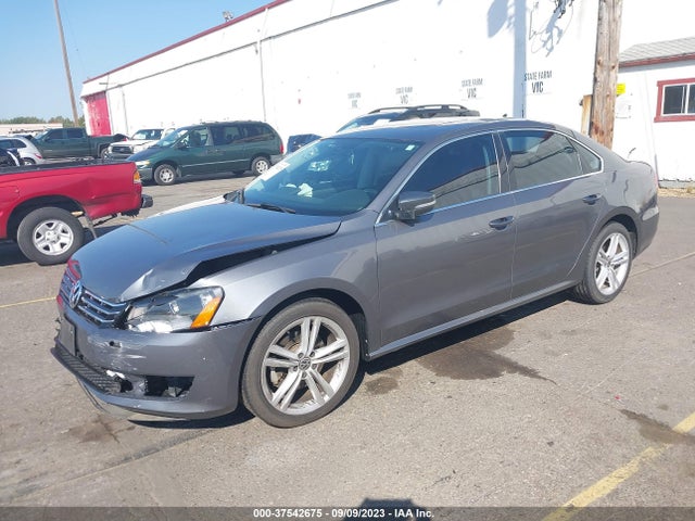 1VWBV7A39FC041405 Volkswagen Passat 2.0l Tdi Se W/sunroof