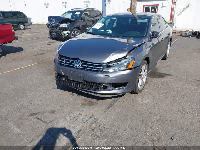 1VWBV7A39FC041405 Volkswagen Passat 2.0l Tdi Se W/sunroof