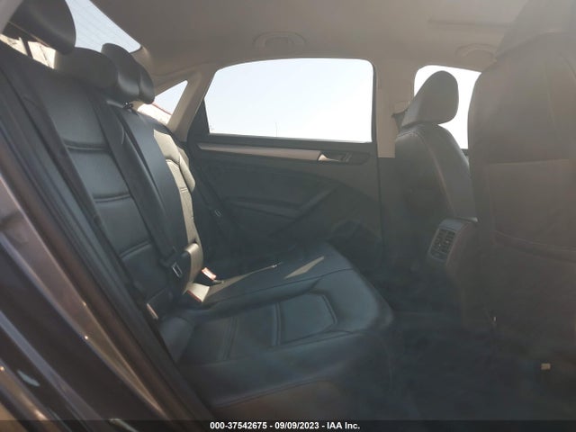 1VWBV7A39FC041405 Volkswagen Passat 2.0l Tdi Se W/sunroof