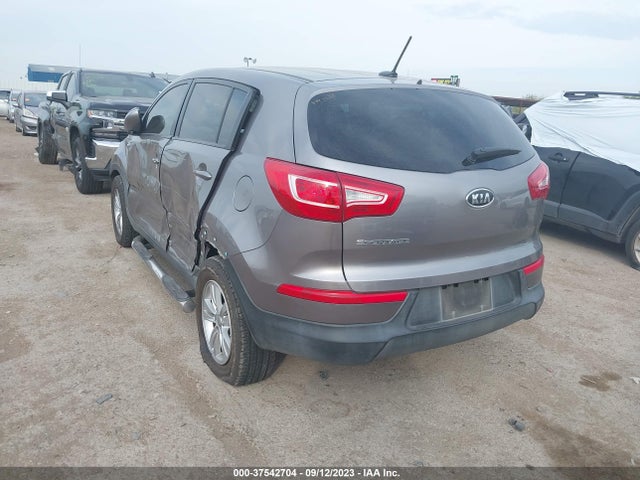 2011 KIA SPORTAGE LX VIN: KNDPBCA2XB7153151