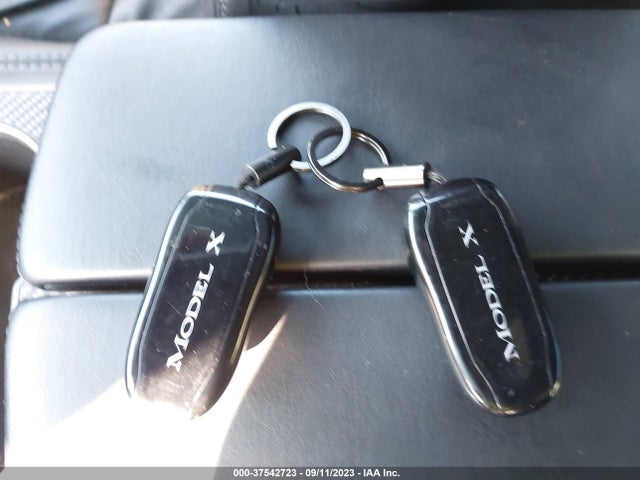 Tesla Model X P100d 2018 5YJXCBE4XJF103832 Image 11