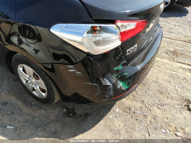 KNAFK4A65G5475409 KIA FORTE LX