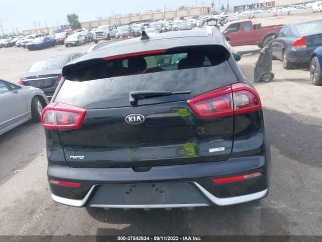 KNDCB3LC6K5217217 KIA NIRO LX