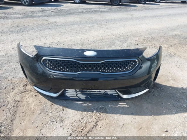 KNDCB3LC6K5217217 KIA NIRO LX