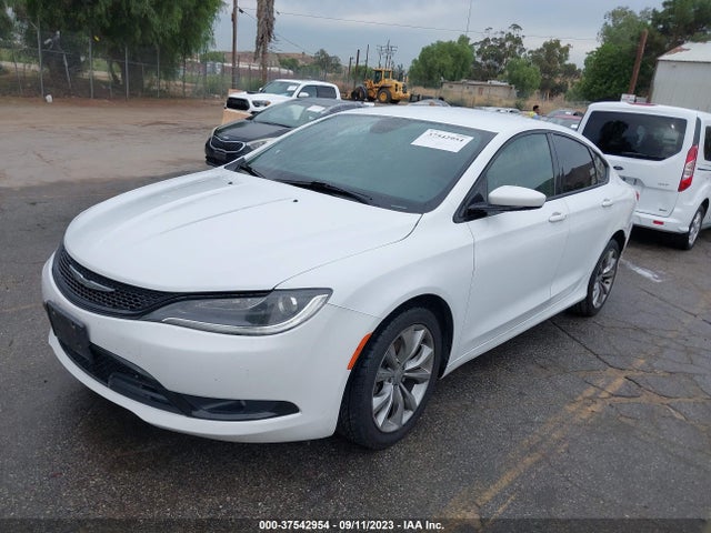 Chrysler 200 S 2015 1C3CCCBB3FN629207 Image 2