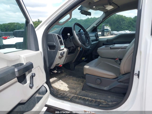 2017 Ford F-550, VIN: 1FDUF5GY9HED60242